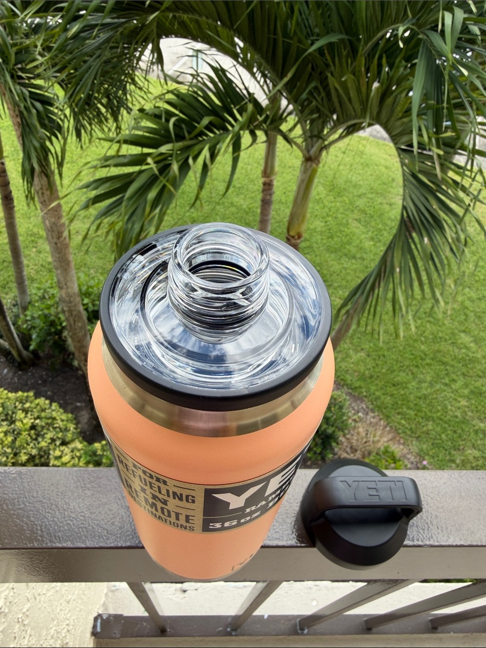 Yeti Rambler 36oz Bottle - Picture 4 of 5